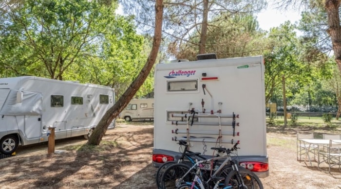 Forfait Emplacement Grand Confort - Camping-Car Exclusivement