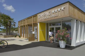Camping Sunêlia Les Places Dorées - MyCamping