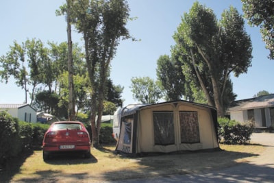 Comfort Package (2 personn + electricity 10A all included)