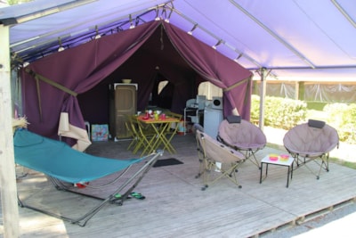 Tente Aloha Confort 37m² (2 bedrooms) with covered terrace 13m² without private facilities