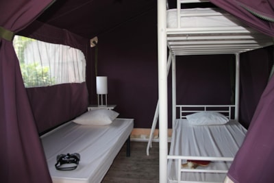 Tente Aloha Confort 37m² (2 bedrooms) with covered terrace 13m² without private facilities
