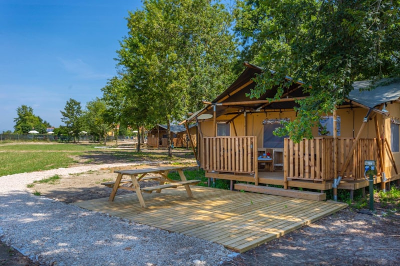 Country Glamping Lodge