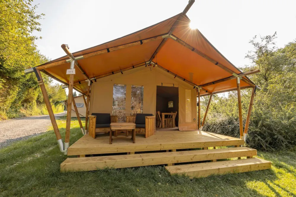 Location - Comet 27 Glamping Lodge - ArdenParks Signy L'Abbaye