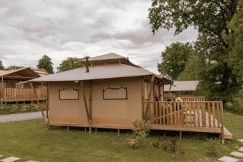 Location - Stardust Glamping Lodge - ArdenParks Signy L'Abbaye