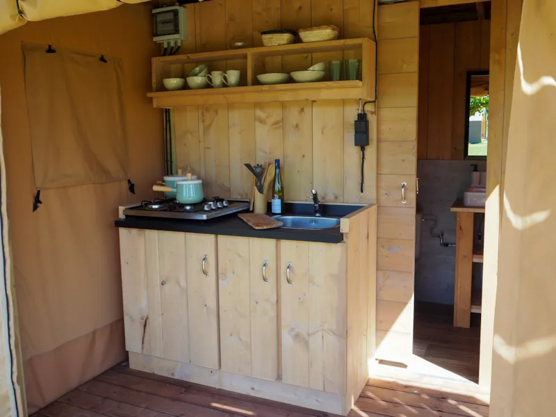 Shimmer Glamping Lodge