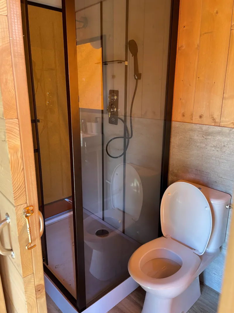 Shimmer Glamping Lodge