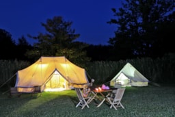 Accommodation - Tent Glamping - Castel Camping Château de Chanteloup