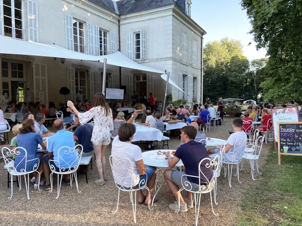 Castel Camping Château de Chanteloup