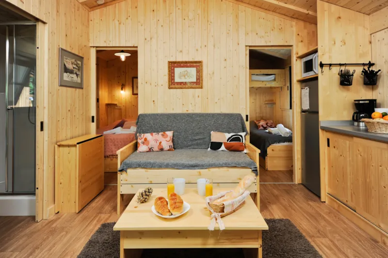 Cabanes Dans Les Bois