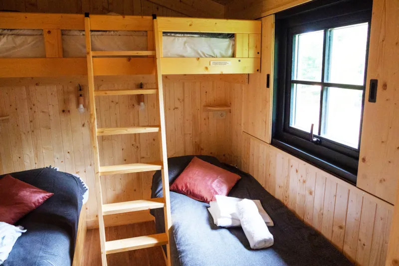 Cabanes Dans Les Bois