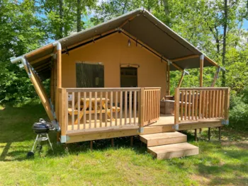 Mietunterkunft - Uluru Lodge-Zelt Für 5 Personen Auf Stelzen - Castel Camping Château de Chanteloup
