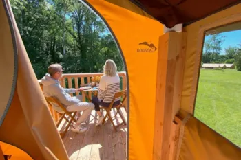 Mietunterkunft - Glamping "Auf Stelzen" - Castel Camping Château de Chanteloup