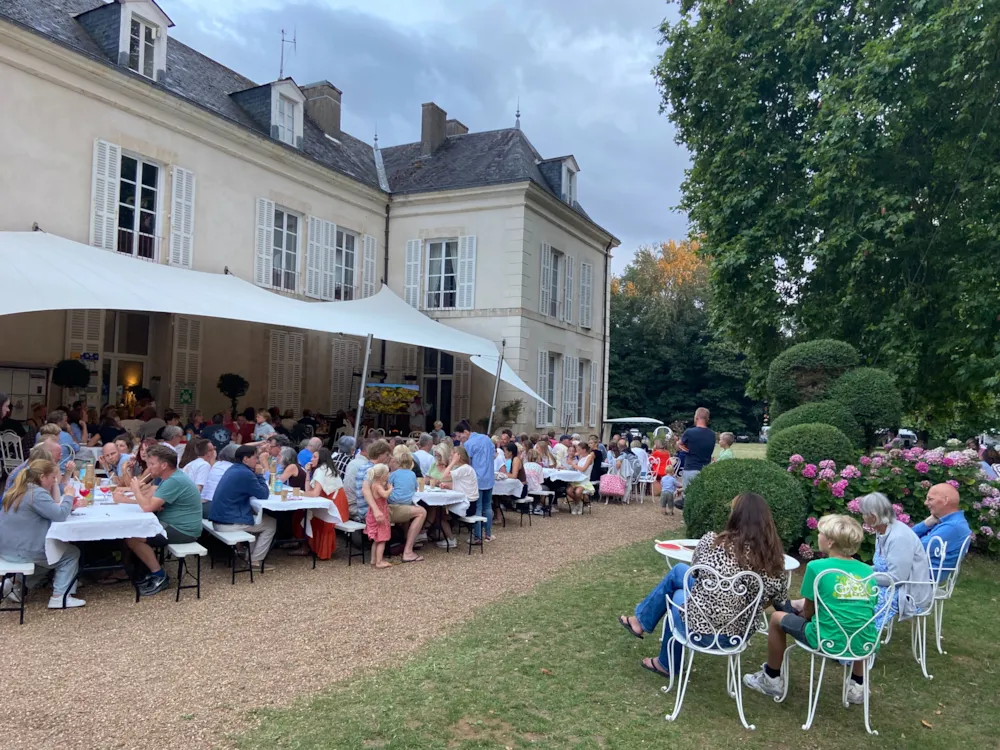 Castel Camping Château de Chanteloup