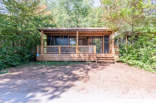 Location - Cottage Premium 3 Chambres - image n°2 - Camping Paradis Les Gorges du Haut Bugey