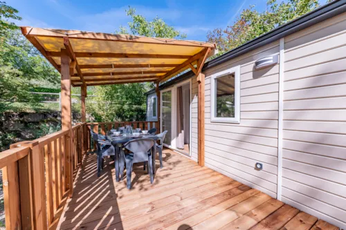 Location - Mobil-Home Confort+ 3 Chambres - image n°3 - Camping Paradis Les Gorges du Haut Bugey