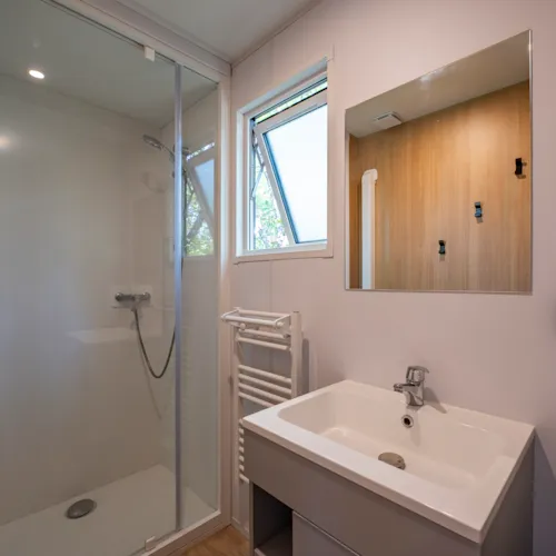 Location - Mobil-Home Premium 3 Chambres - image n°9 - Camping Paradis Les Gorges du Haut Bugey