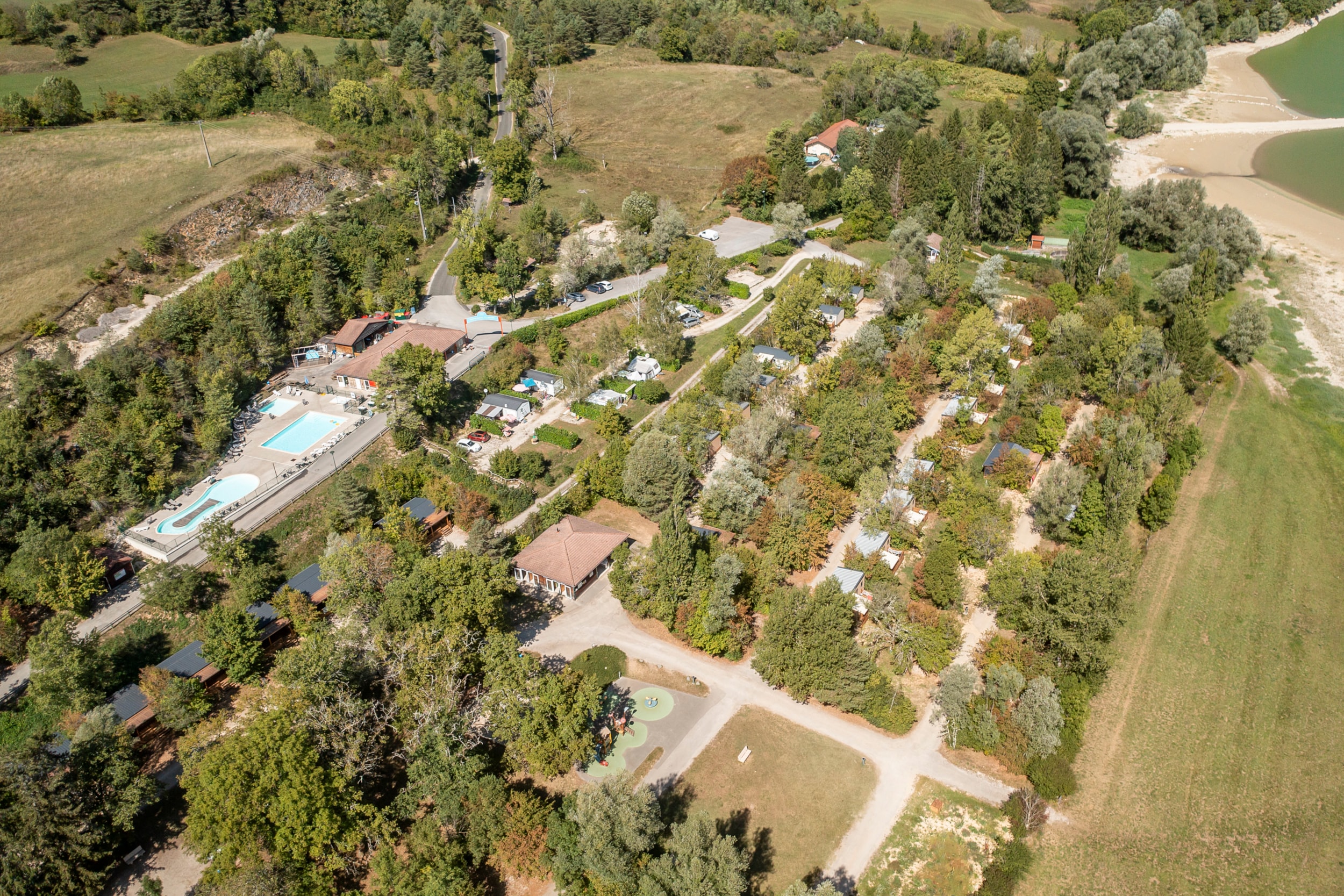 Camping Paradis Les Gorges du Haut Bugey — Photo 1