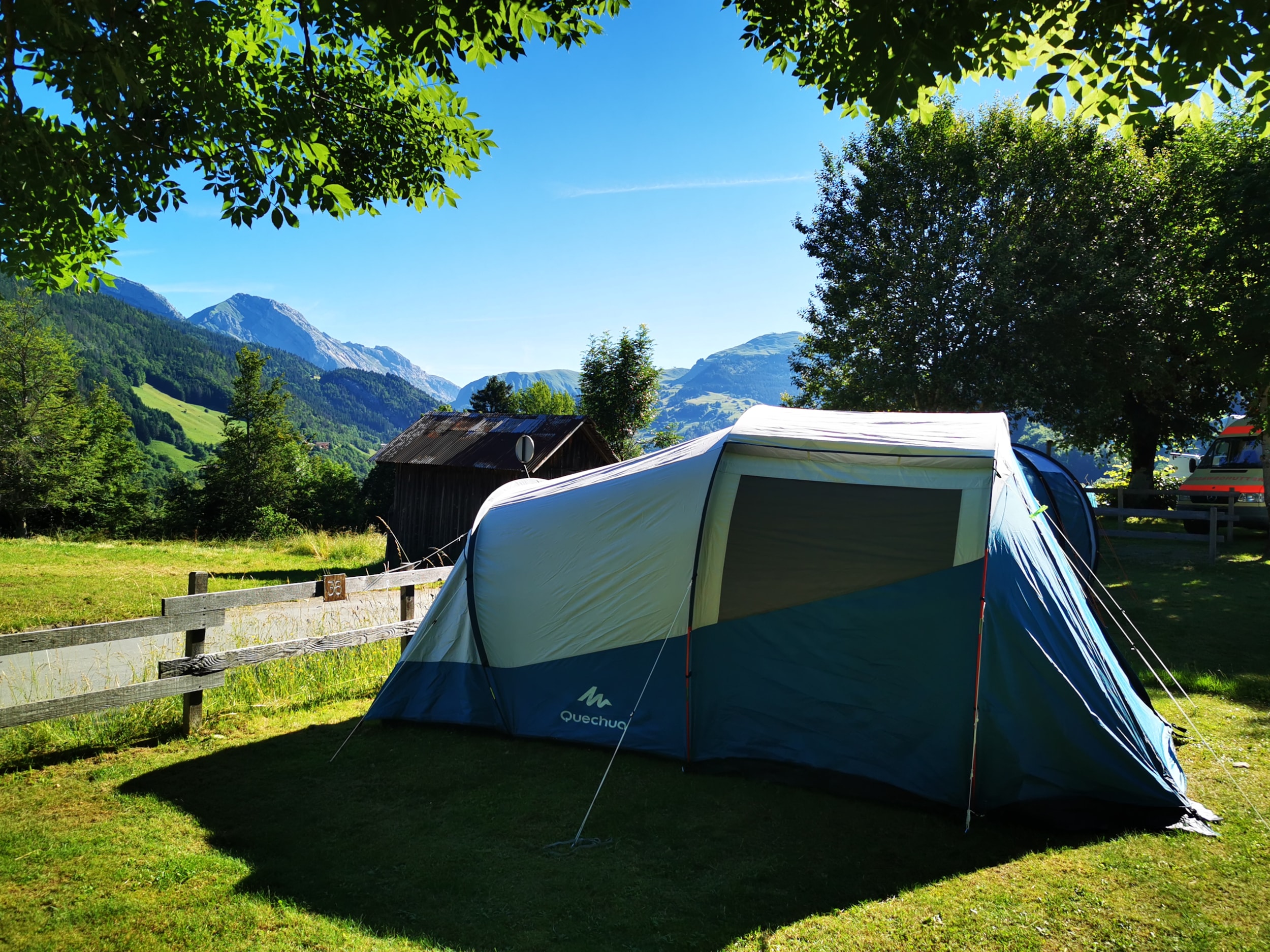 Camping Onlycamp Le Crêt — Photo 2