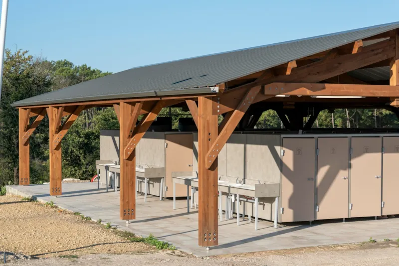 Emplacement Avec Électricité / M