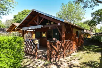Mietunterkunft - Holtzchalet Phénix 20M² (Traditionelles Holz) Klimaanlage + Plancha + Tv + Wlan - Camping Les Galets