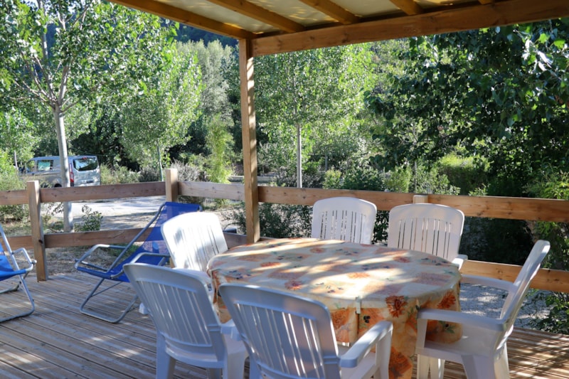 Mobilheim TEXAS PLUS 30m²  SEHR SCHÖNE AUSSICHT   6 pers  Klim   TV Große halbüberdachte Terrasse  3 zimmers