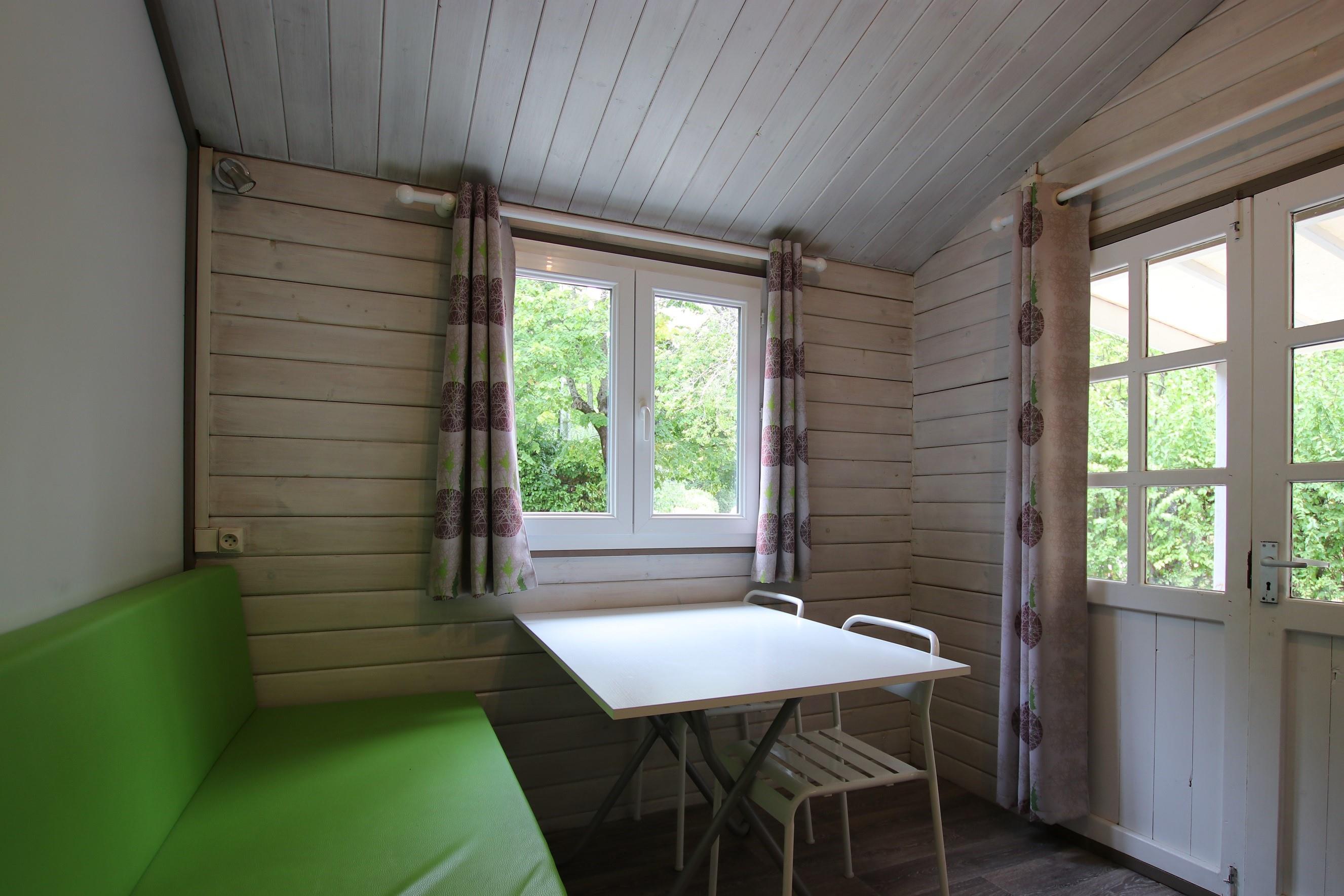 Accommodation - Chalet Cigalon 20M²   The Small Cozy   For  Couple Or Family With Young Children 2 Bedrooms - Domaine de l'Ecluse