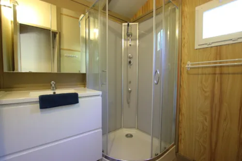 Huuraccommodatie(s) - 35M² Vakantiehuis Voor Grote Families, Grote Ruimte, Vaatwasser, Tv, 3 Slaapkamers - image n°8 - Domaine de l'Ecluse