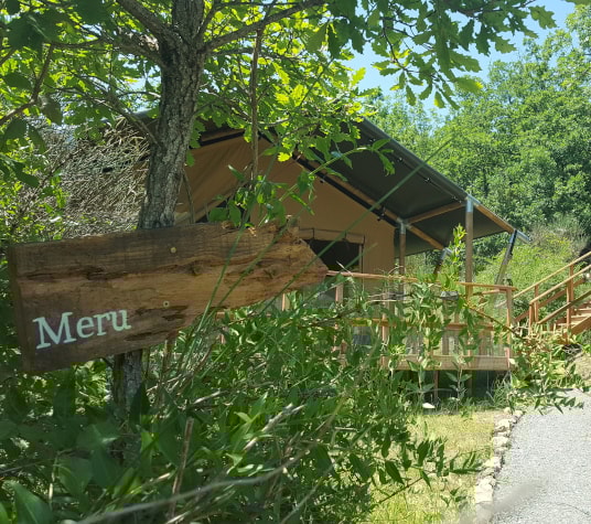 Lodge-Zelt Meru - 35 m² + Terrasse 15 m²