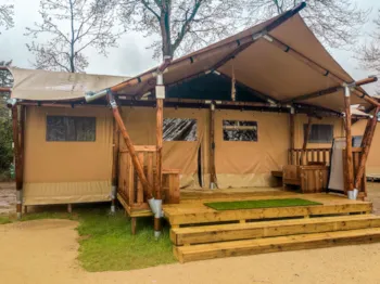 Mietunterkunft - Tente Lodge - Castel Camping Les Ormes, Domaine & Resort