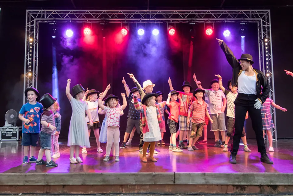 Castel Camping Les Ormes, Domaine & Resort