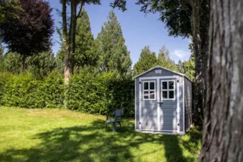 Stellplatz - Castel Premium Pitch - Electriciy : 16A - Water - Drainage Point - (130Sqm) - - Castel Camping Les Ormes, Domaine & Resort