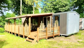 Mietunterkunft - Premium Mobile Homes- 3 Bedrooms - 2 Shower Rooms - - Castel Camping Les Ormes, Domaine & Resort