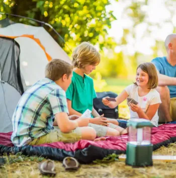 Emplacement - Emplacement Nu Itinérant -1 Nuit Seulement - Pour Randonneurs Et Cyclistes De Passage - VVF Camping Pontivy