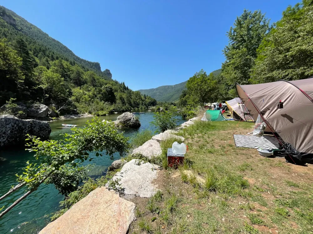 Emplacement - Emplacement Camping Confort - Huttopia Gorges du Tarn