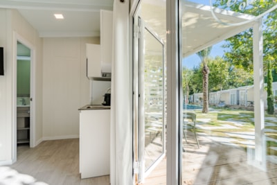 Amos Studio — 7