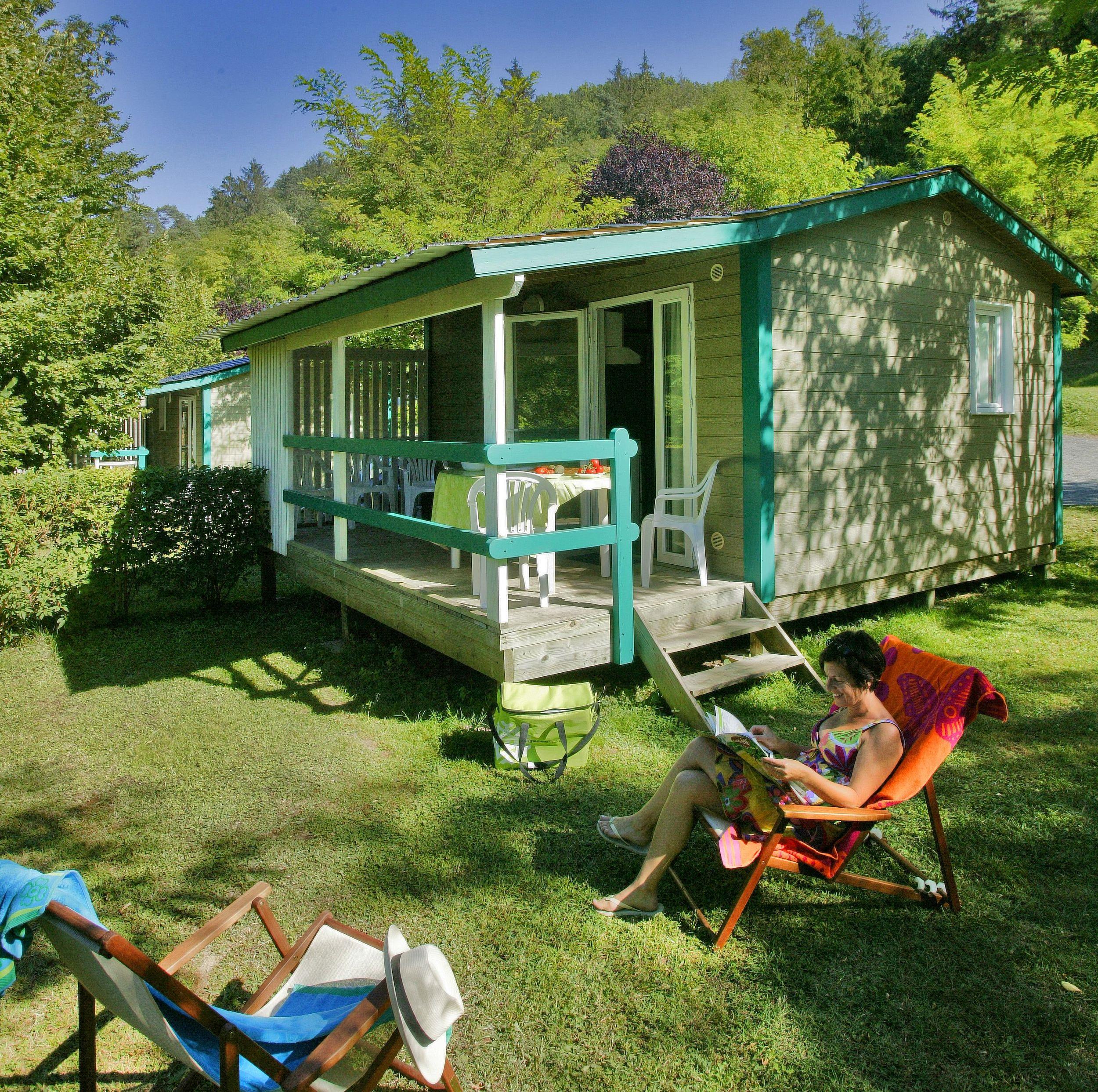 Location - Chalet Bruyère Confort 26M² - 2 Chambres + Terrasse Couverte 10M² (Dimanche) - Camping Le Val de la Marquise