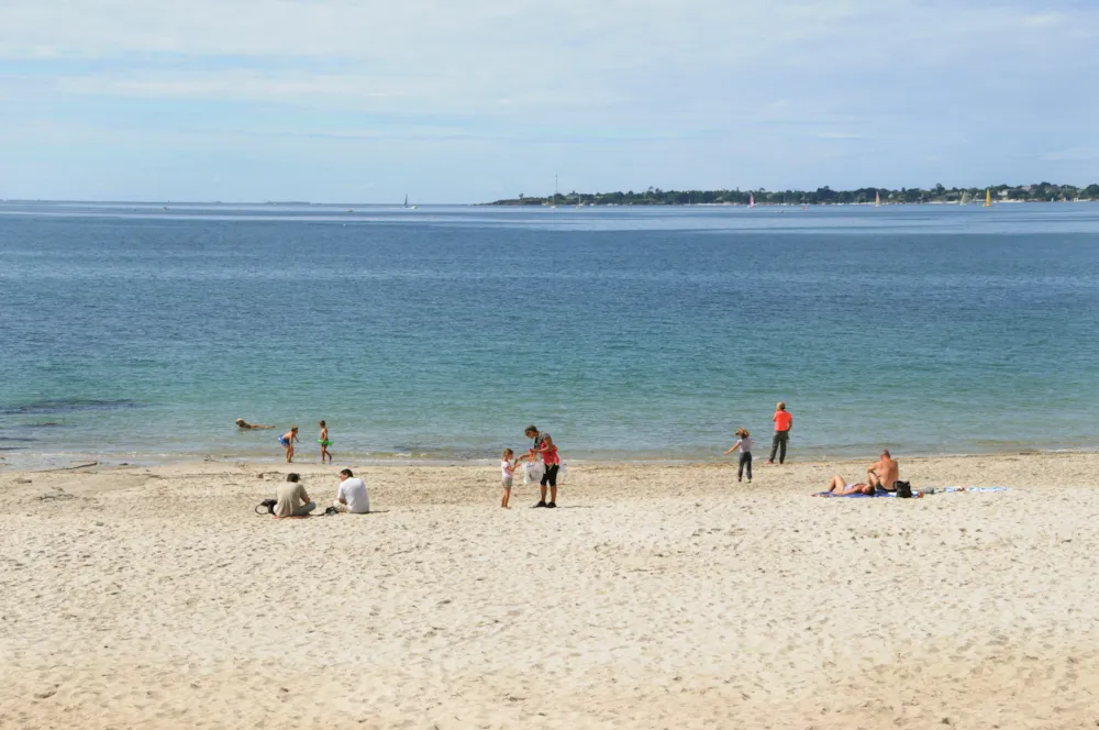 Camping Les Prés Verts Aux 4 Sardines