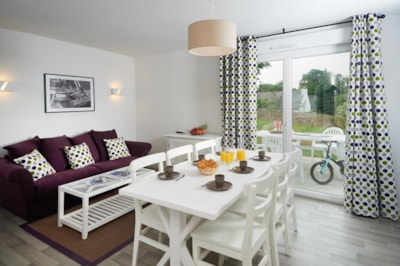 1-Bedroom Holiday Home Duplex with Cabin — 3