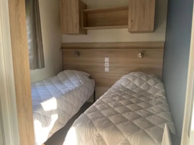 2 bedrooms lodge - without space for baby cot
