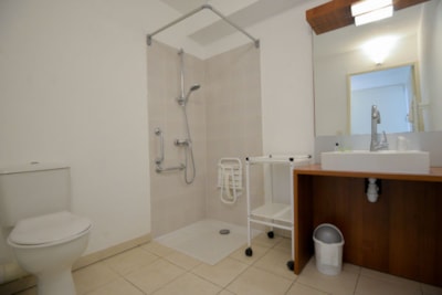 STUDIO WITH DISABLED ACCESS