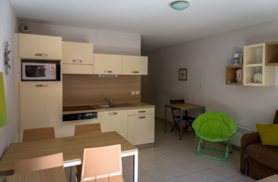 APARTMENT ON THE GROUND FLOOR