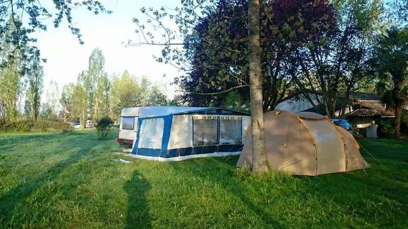Forfait Confort (Caravane, Camping-Car) 1/8 Pers.