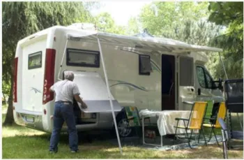 Stellplatz - Stellplatz Für Wohnmobile - Domaine Entre Mer et Forêt