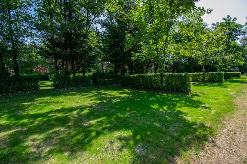 Emplacement + Voiture + Camping-Car