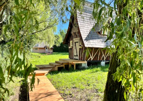 Location - Cabane Fées - image n°1 - Camping Le Domaine des Feuilles