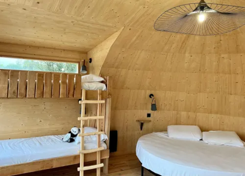 Location - Cabane Spa Les Flots - image n°5 - Camping Le Domaine des Feuilles