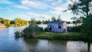 Locatif - Tiny House - Camping Le Domaine des Feuilles