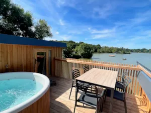 Locatif - Spa Horizon Cabin - Camping Le Domaine des Feuilles