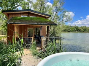 Locatif - Spa Végétale Cabin - Camping Le Domaine des Feuilles