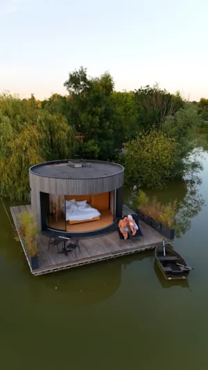 Locatif - Lumipod Spa Flottant - Camping Le Domaine des Feuilles